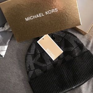 brand new michael kors hat